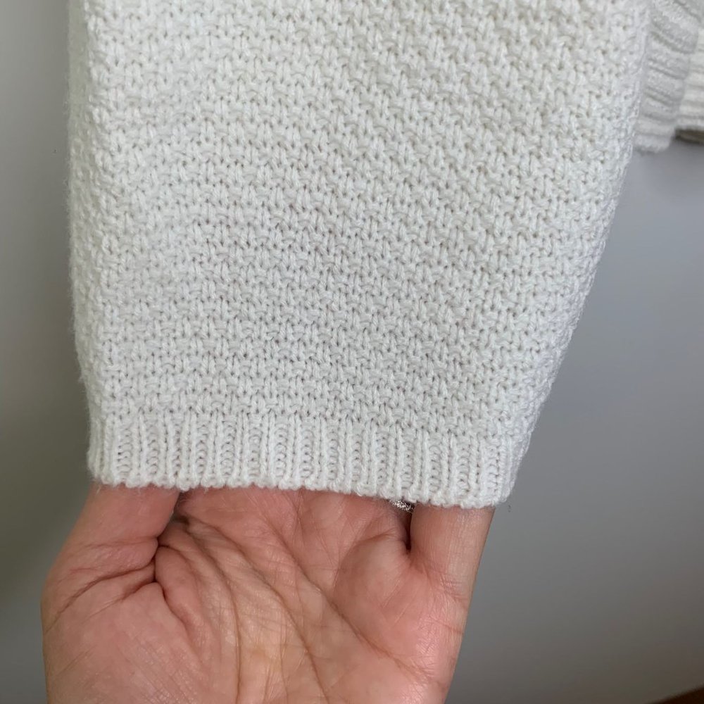 DESIGN HISTORY Long Sleeve White Ribbed Sweater Top Curved Hem Sz 2x - Picture 2 of 7